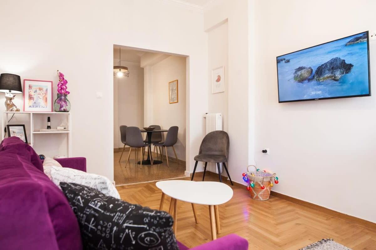 Contemporary Stylish Apartment Located Near Metaxourgeio Area Афины Экстерьер фото